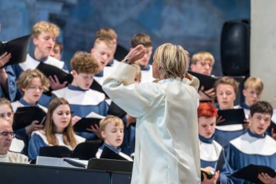 Jugendkantorei der Braunschweiger Domsingschule unter Leitung von Elke Lindemann.